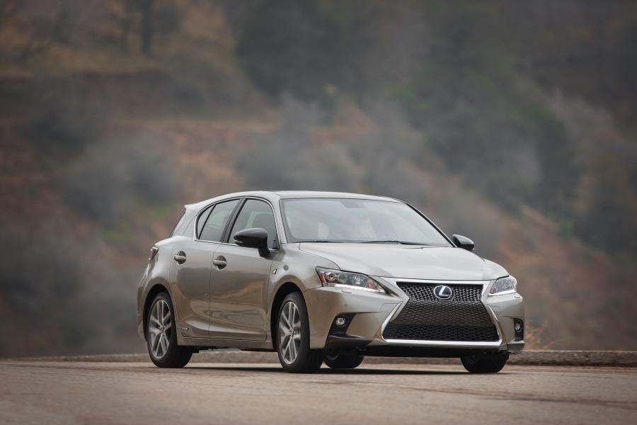  Lexus CT200h F-Sport 2014 года  (NA) (фото 1 из 41)